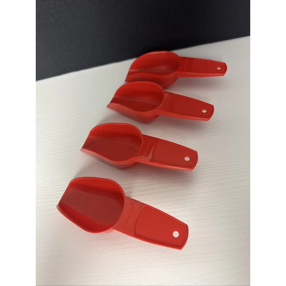 Tupperware Canister Scoops Set of 4 Red 1/4 cup Sale New Scoop Red